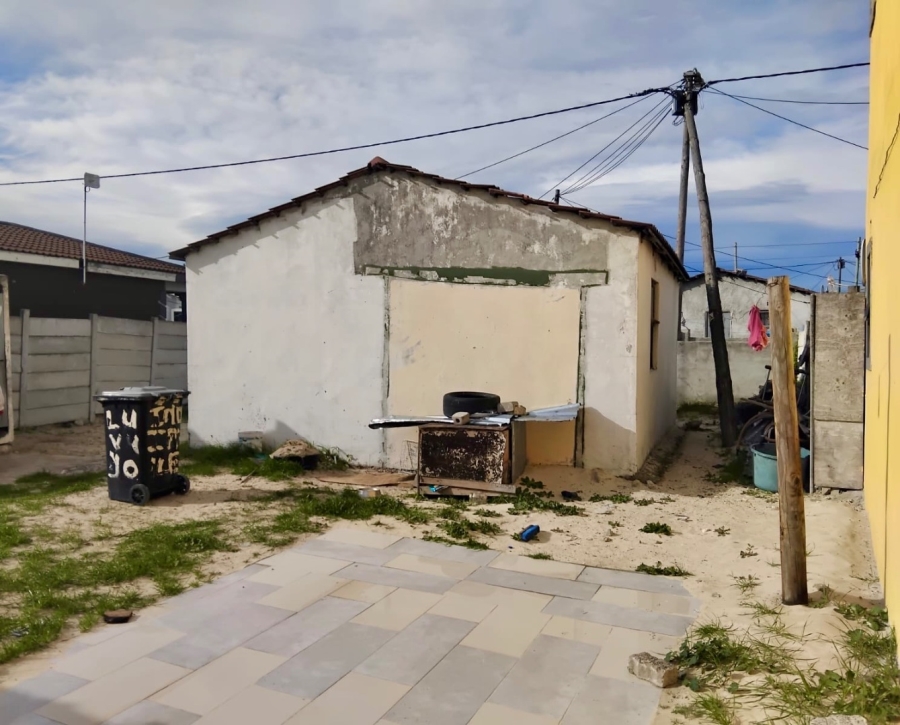 2 Bedroom Property for Sale in Mfuleni Western Cape